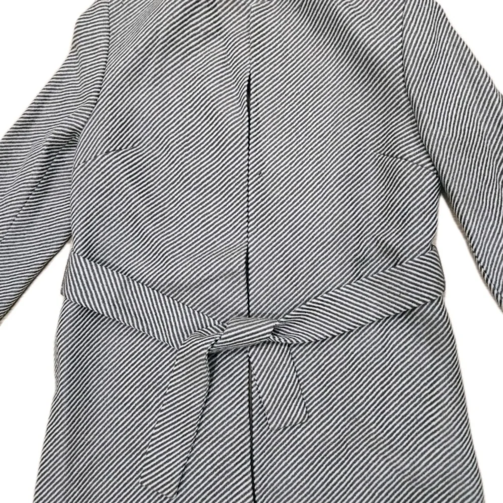 Valerie Stevens Vintage Women's Winter Coat Stripped Brown/ Ivory Elegant Sz 6P - Picture 2 of 6